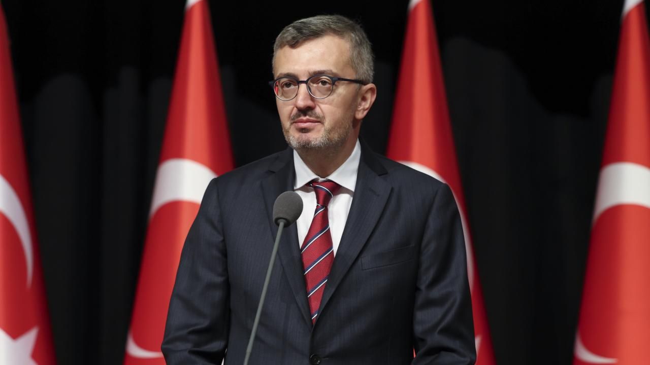 İletişim Başkanı Burhanettin Duran'dan Srebrenitsa Soykırımı'nın 31. Yılına Anlamlı Mesaj